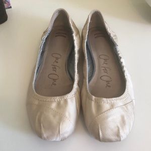 Toms ballet flats - size 8.5